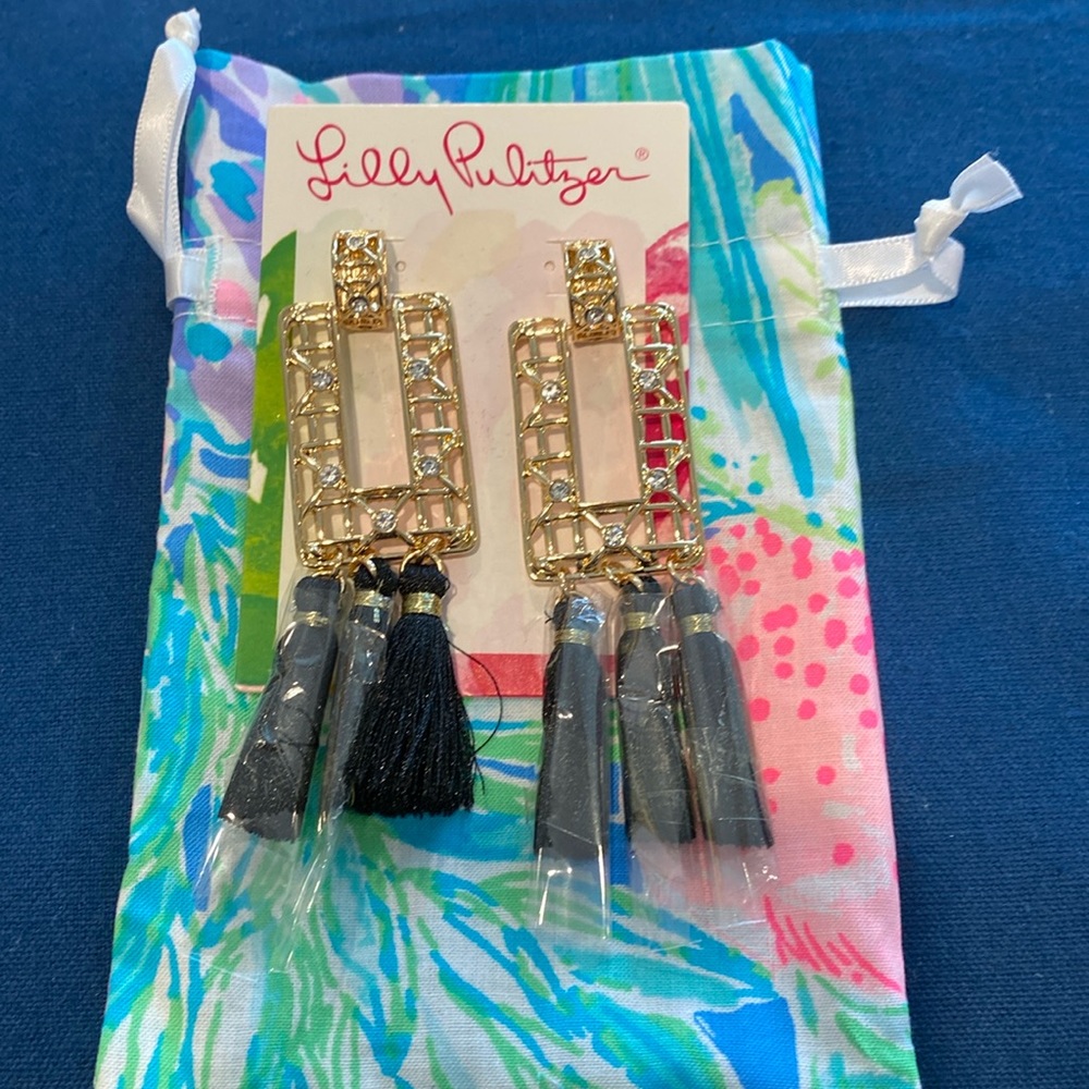 NWT LILLY PULITZER EARRINGS